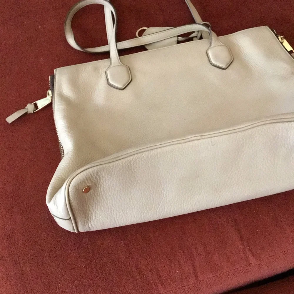 Tory Burch Cream Leather Double-Handle Tote with Logo Charm